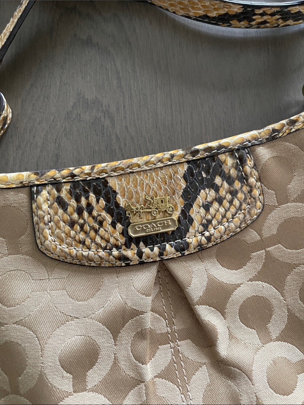 Coach / Crossbody - Picture 3 of 5